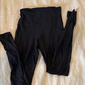 Lululemon Align Women's Black High-Waisted Leggings with pockets